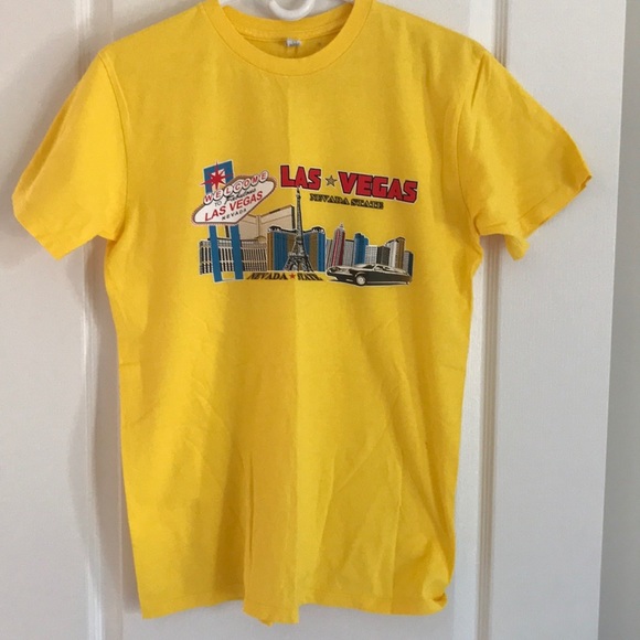 🐥4/$30🐥New: 3 Las Vegas graphic T-shirt bundle - Picture 4 of 9